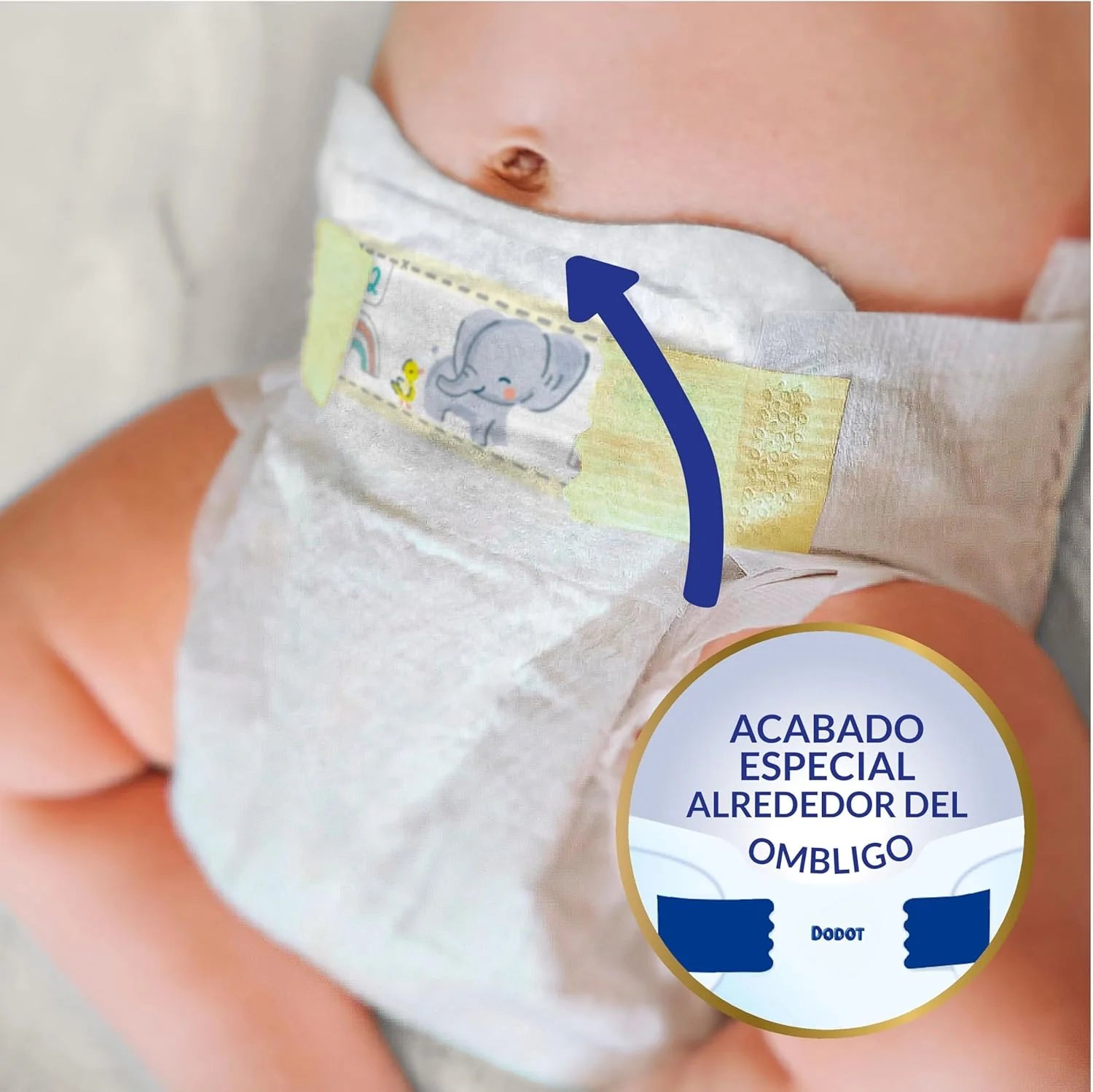 Dodot Pañales Bebé Sensitive, Talla 2 (4-8 kg), 240 Pañales + Regalo de 40 Toallitas Aqua Pure 99% Agua, Hasta 12 h De Protección Antifugas y Cuidado de la Piel, Pack Mensual
